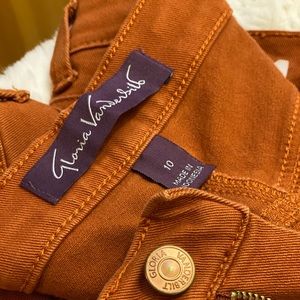 GLORIA VANDERBILT - Rust Jeans